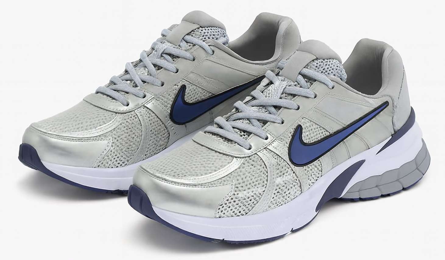 کفش نایکی مدل Zoom Vomero 5 کد28 - نقره ای - تصویر 2 کفش نایکی مدل Zoom Vomero 5 کد28 - نقره ای - تصویر 2