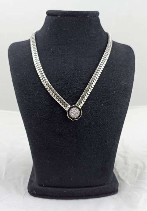 گردنبند مدل حصیری نگین اتمی 257 - مدل 1 - تصویر 1 گردنبند مدل حصیری نگین اتمی 257 - مدل 1 - تصویر 1