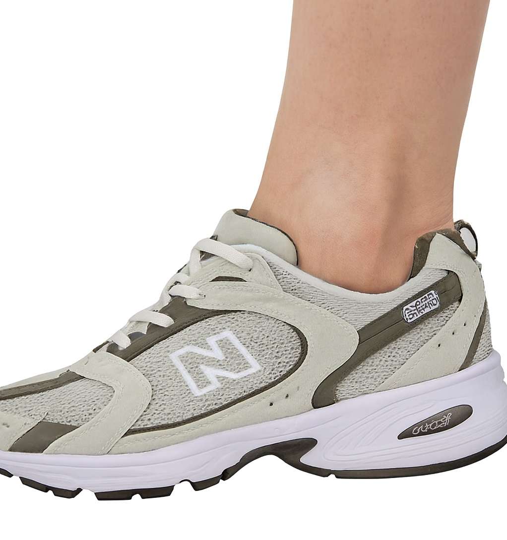 کفش اسپرت مردانه کد 34 - سفید - تصویر 1 کفش اسپرت مردانه کد 34 - سفید - تصویر 1