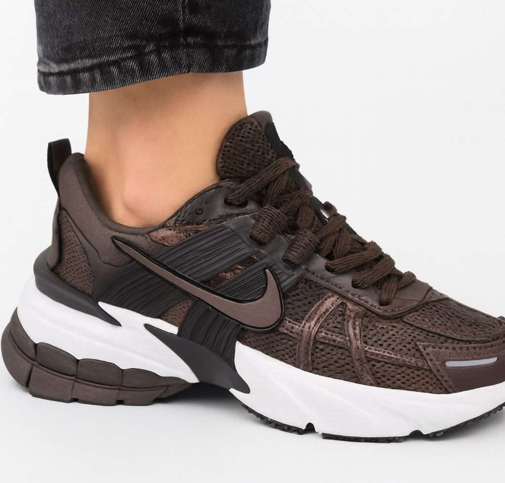 کفش اسپرت مردانه کد 36 - مشکی - تصویر 1 کفش اسپرت مردانه کد 36 - مشکی - تصویر 1